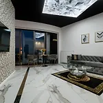 Hanza Tower Original 21st Floor- Sea&city-view Aparthotel