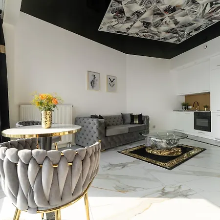 Hotel apartamentowy Hanza Tower Original 21st Floor- Sea And City-view 4*