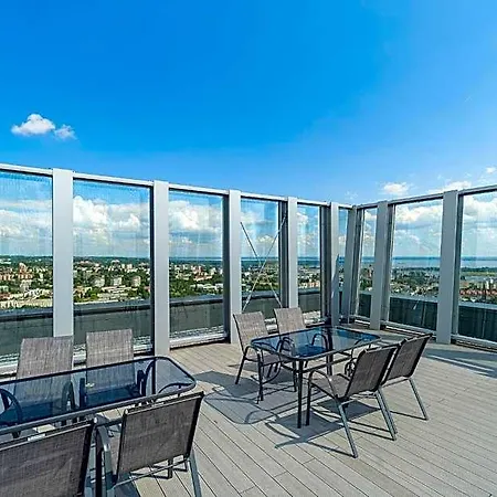Ξενοδοχείο με διαμερίσματα Hanza Tower 21st Floor Or 5th Floor